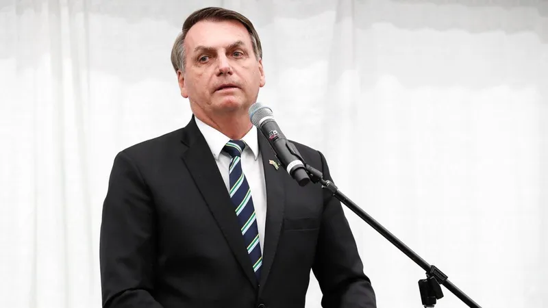 Bolsonaro é preso pela PF