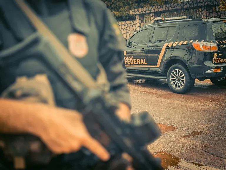 PF bloqueia bens de investigados por desvio de recursos públicos