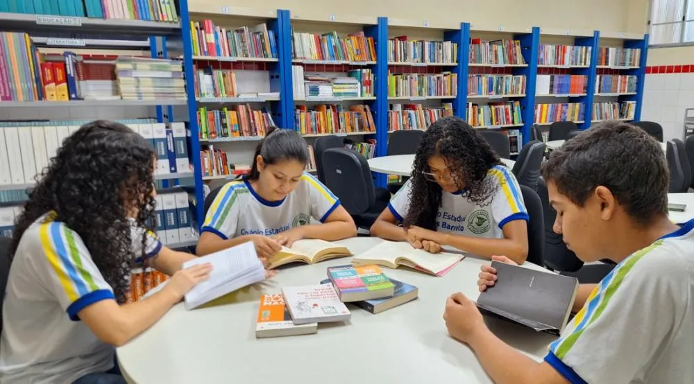 JUSTIÇA SUSPENDE PARALISAÇÃO DOS PROFESSORES; SINTESE AFIRMA NÃO TER SIDO NOTIFICADO