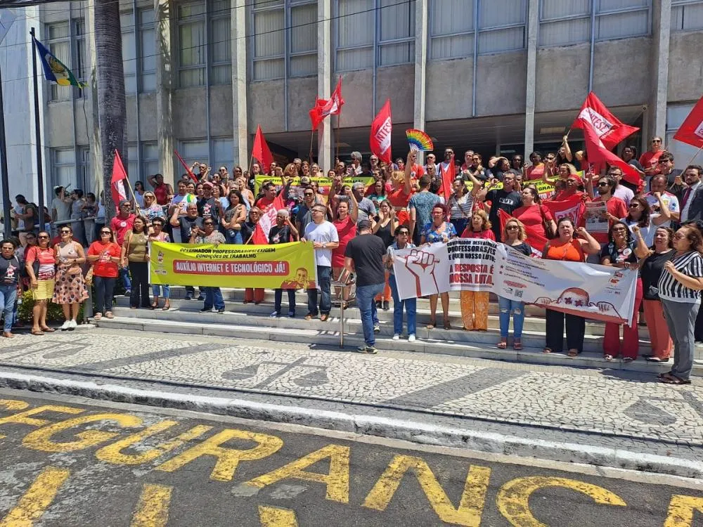 NOVA PARALISAÇÃO DOS PROFESSORES DO ESTADO DE SERGIPE DEVE OCORRER NOS DIAS 15, 16 E 17 DE OUTUBRO