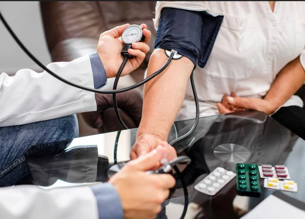 MÉDICOS DEFINEM NOVOS PATAMARES PARA CLASSIFICAR A PRESSÃO ARTERIAL