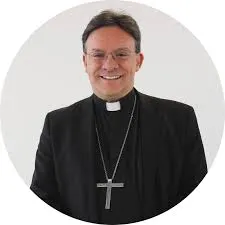 O TEMPO PASSA, E NÓS TAMBÉM