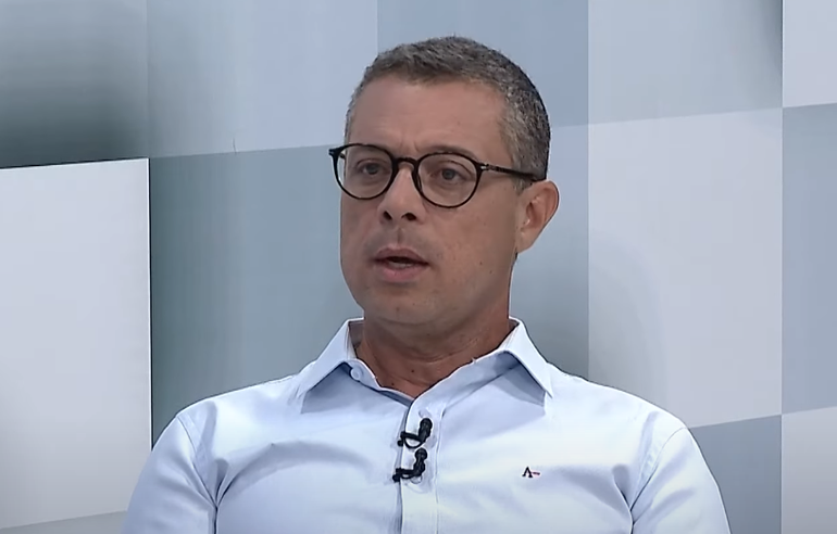 GOVERNADOR FÁBIO MITIDIERI DESFAZ POLÊMICA SOBRE IDA A BUENO AIRES