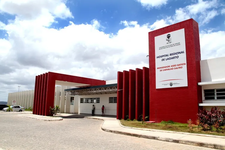 EBSERH PUBLICA EDITAL PARA PROVER 545 VAGAS