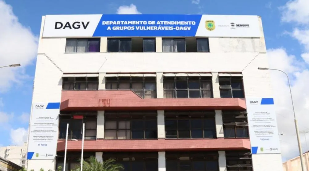 DAGV DE SERGIPE FAZ AERTA SOBRE OS PERIGOS DA INTERNET PARA CRIANÇAS