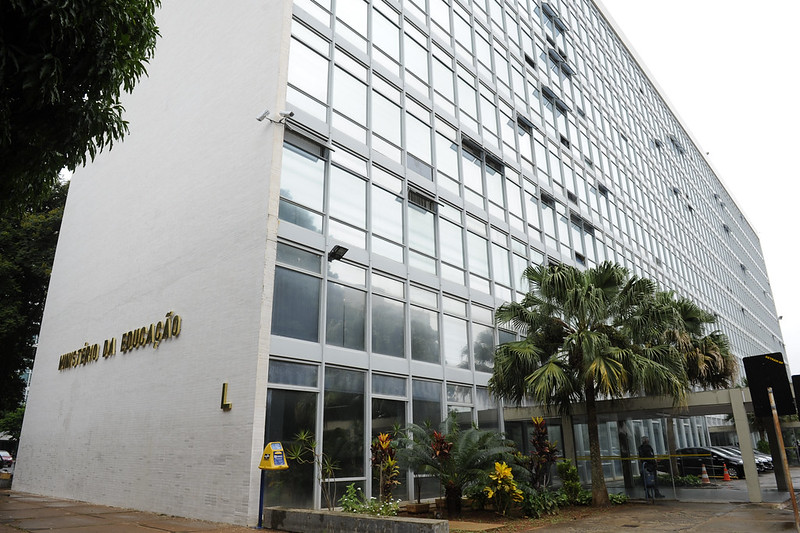 MEC pode autorizar ofertas dos cursos de Direito, Enfermagem, Odontologia e Psicologia na modalidade EaD